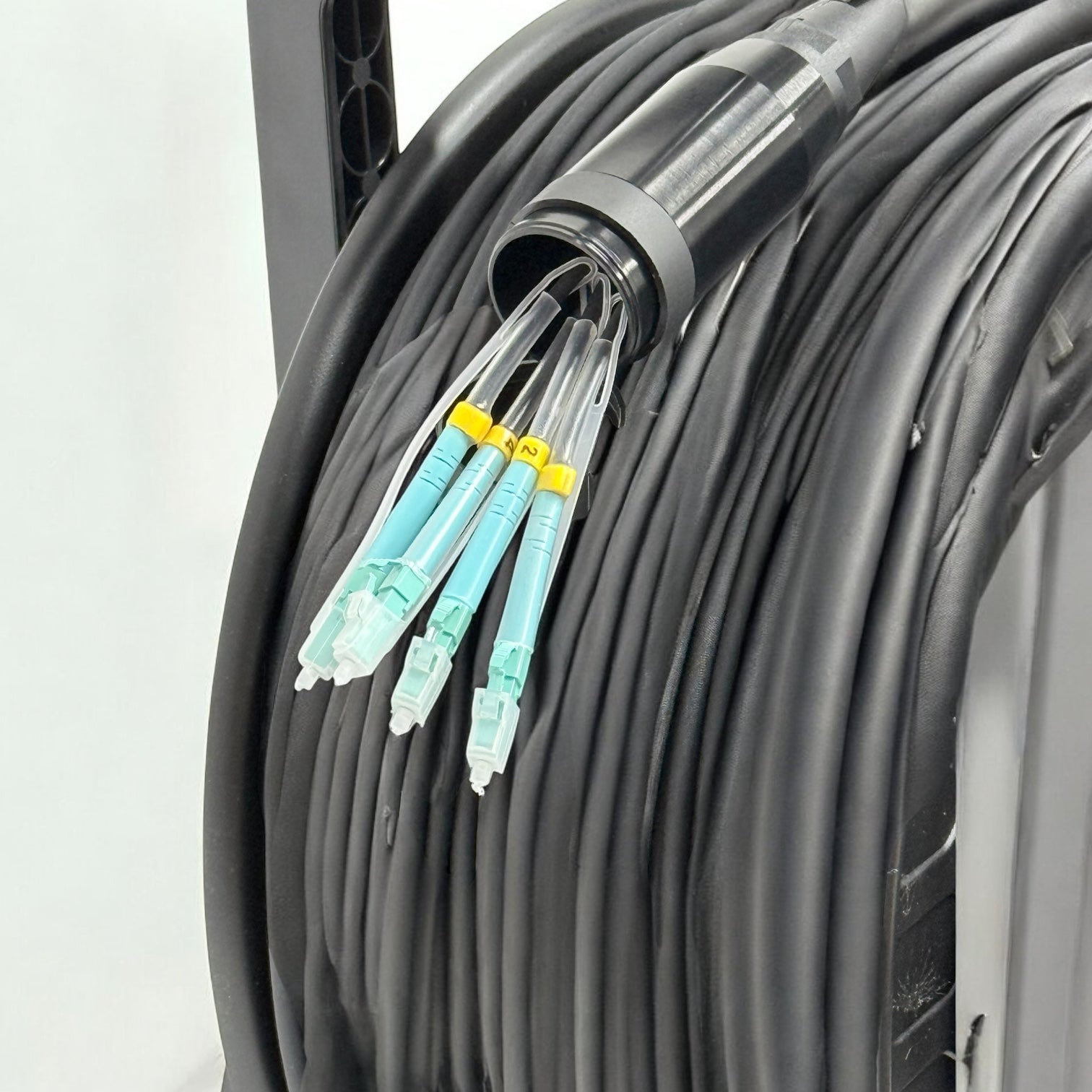 6-Core OM3 Multimode Matt Frosted TPU Armored Tactical Fiber Optic Cable 100m 200m 300m
